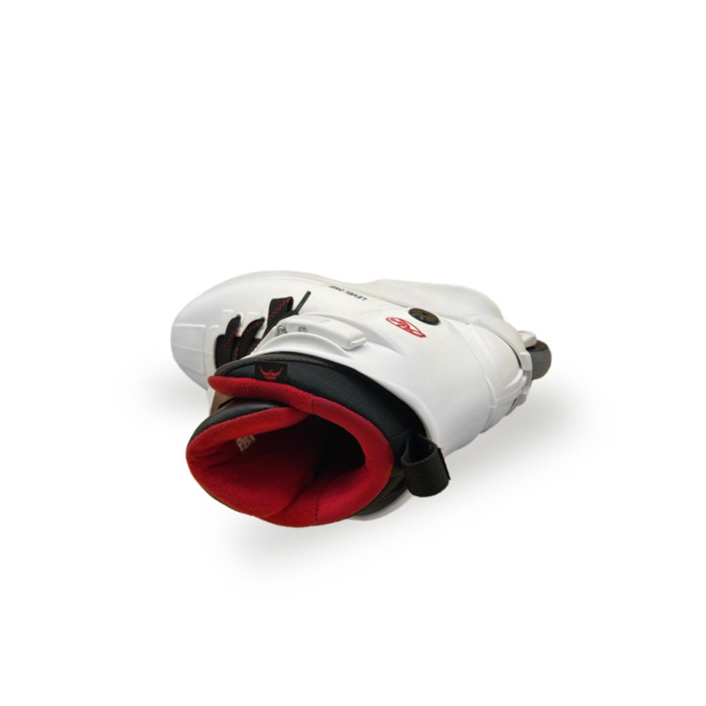 Razors Cult Level One White Aggressive Skates