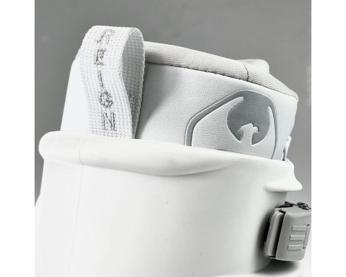 Razors Shima3 White Aggressive Skates - ROLLER SKATE USA