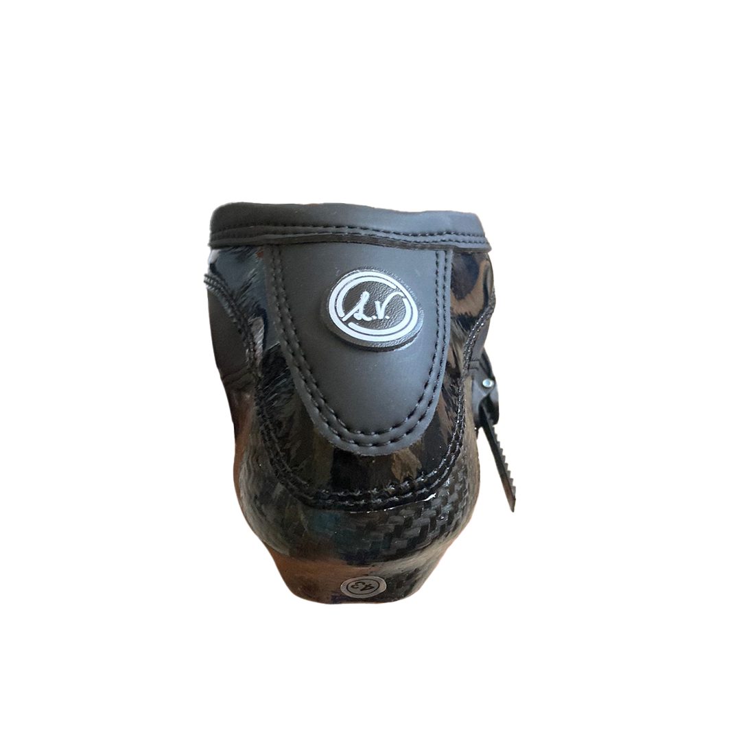 Luigino Verducci L2 Black Skate Boots