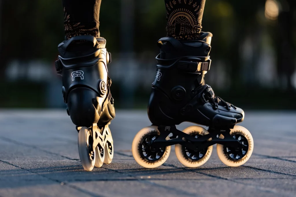 FR FR2 310 Black Freeride Skate 5 fr skates fr2 310 black 14 2000x1334 1